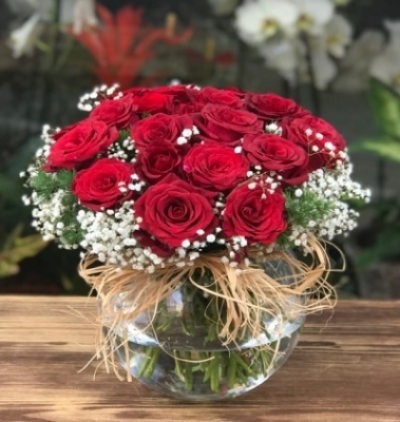 kutuda güller Çiçeği & Ürünü fanusta 21 kırmızı gül 