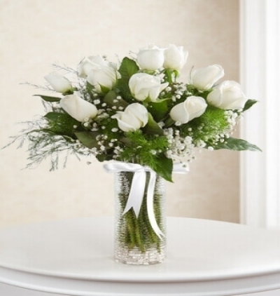 vazoda papatyalar ve güller Çiçeği & Ürünü 11 Beyaz Gül 