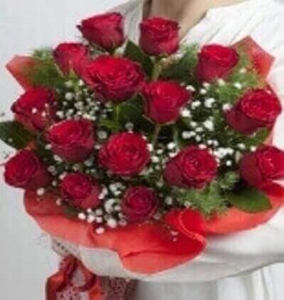 seramikte kıırmızı güller Çiçeği & Ürünü 15 Kırmızı Gül Buketi 