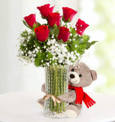 vazoda 15 kırmızı gül Çiçeği & Ürünü Sevimli Ayıcıkla 7 Kırmızı Gül Sunumu 